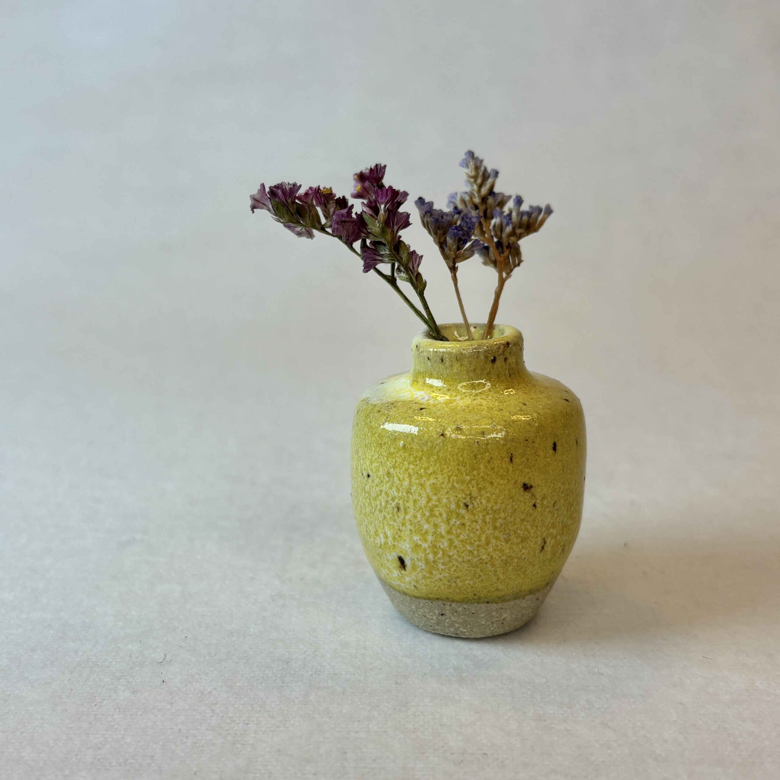 Gul minivase