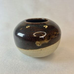 Brun vase